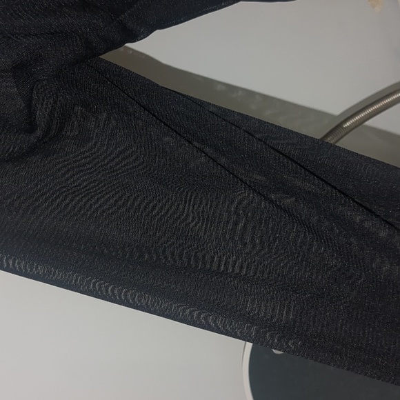 Going out mesh sleeve bustier top - Picture 2 of 4